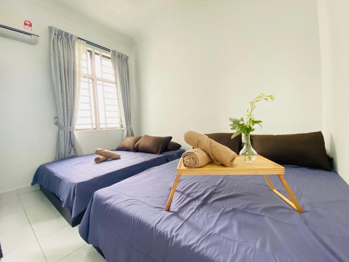 Cozy 1-10 Pax 4Qbeds 2Sbeds Shah Alam Sec7, I-City Екстер'єр фото
