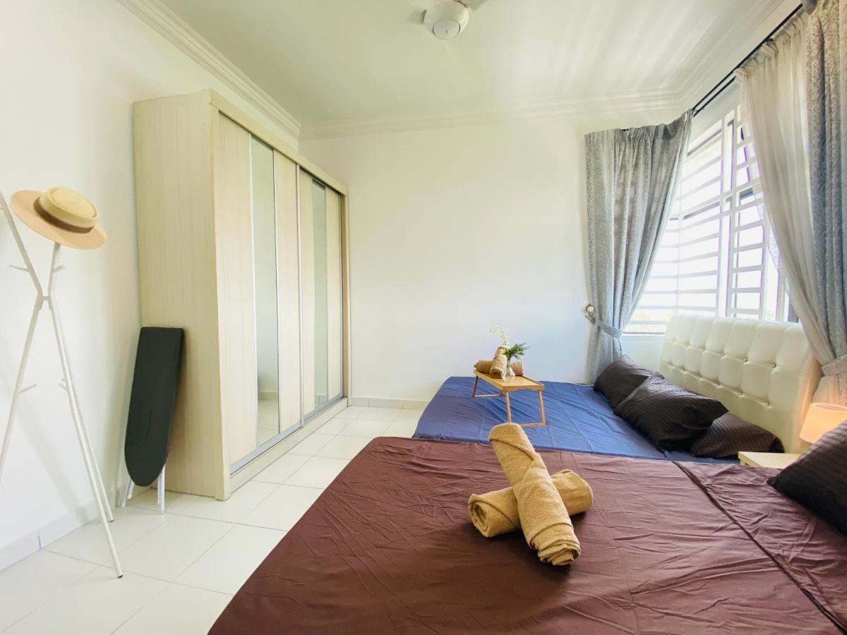 Cozy 1-10 Pax 4Qbeds 2Sbeds Shah Alam Sec7, I-City Екстер'єр фото